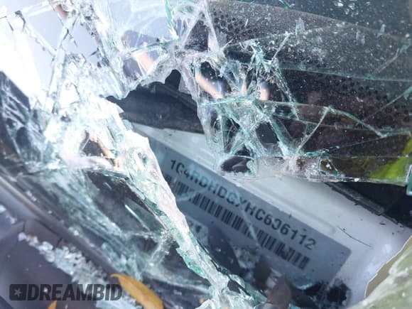 ✅ 2017 Dodge Durango GT • VIN: 1C4RDHDGXHC606112 • Lot: 43477519. Wystawiony na IAAI z przebiegiem 81 098 mil. Bezpłatny archiwum sprzedaży aukcyjnych z USA i szczegółowy raport historii pojazdu na DreamBid. Zdjęcie 9.