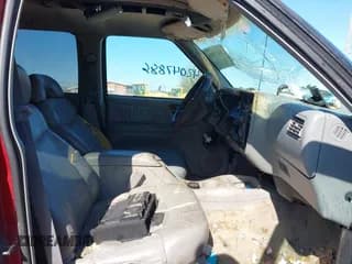 ✅ 1996 Chevrolet Blazer • VIN: 1GNDT13W1T2164422 • Lot: 42047886. Wystawiony na IAAI z przebiegiem 301 843 mil. Bezpłatny archiwum sprzedaży aukcyjnych z USA i szczegółowy raport historii pojazdu na DreamBid. Zdjęcie 5.