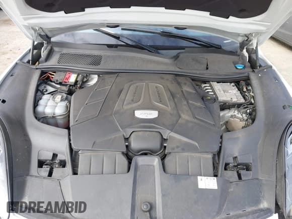 ✅ 2019 Porsche Cayenne S • VIN: WP1AB2AY1KDA62046 • Lot: 43321180. Wystawiony na IAAI z przebiegiem Nie podano. Bezpłatny archiwum sprzedaży aukcyjnych z USA i szczegółowy raport historii pojazdu na DreamBid. Zdjęcie 10.