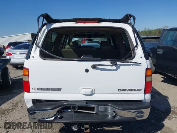 ✅ 2003 Chevrolet Suburban LS • VIN: 3GNEC16Z43G263429 • Лот: 41881059. Опубликован ранее на IAAI с пробегом 213 314 миль. Бесплатный доступ к архиву аукционных продаж из США и подробный отчёт об истории автомобиля на DreamBid. Изображение 16.