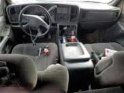 ✅ 2006 Chevrolet Silverado 2500HD LT1 • VIN: 1GCHK23D06F224317 • Lot: 84735874. Wystawiony na Copart z przebiegiem 200 346 mil. Bezpłatny archiwum sprzedaży aukcyjnych z USA i szczegółowy raport historii pojazdu na DreamBid. Zdjęcie 8.