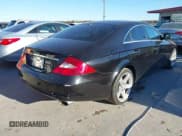 ✅ 2006 Mercedes-Benz CLS 500 • VIN: WDDDJ75X76A075204 • Лот: 43918252. Опубликован ранее на IAAI с пробегом 174 745 миль. Бесплатный доступ к архиву аукционных продаж из США и подробный отчёт об истории автомобиля на DreamBid. Изображение 4.