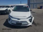 ✅ 2023 Chevrolet Bolt EV 1LT • VIN: 1G1FW6S07P4140549 • Lot: 58144214. Wystawiony na Copart z przebiegiem Nie podano. Bezpłatny archiwum sprzedaży aukcyjnych z USA i szczegółowy raport historii pojazdu na DreamBid. Zdjęcie 5.