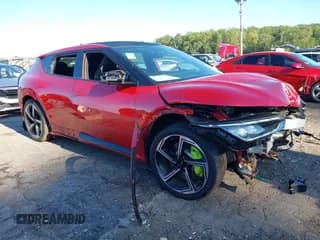 ✅ 2023 Kia EV6 GT • VIN: KNDC5DLEXP5110872 • Lot: 43085637. Wystawiony na IAAI z przebiegiem 29 925 mil. Bezpłatny archiwum sprzedaży aukcyjnych z USA i szczegółowy raport historii pojazdu na DreamBid. Zdjęcie 1.