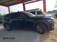 ✅ 2024 Mazda CX-90 Preferred • VIN: JM3KKBHD4R1183147 • Lot: 43486584. Wystawiony na IAAI z przebiegiem 33 747 mil. Bezpłatny archiwum sprzedaży aukcyjnych z USA i szczegółowy raport historii pojazdu na DreamBid. Zdjęcie 14.