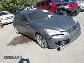 ✅ 2010 Hyundai Genesis Coupe • VIN: KMHHU6KH7AU031054 • Lot: 43663707. Wystawiony na IAAI z przebiegiem 249 324 mil. Bezpłatny archiwum sprzedaży aukcyjnych z USA i szczegółowy raport historii pojazdu na DreamBid. Zdjęcie 1.