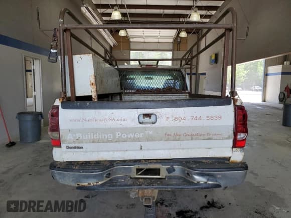 ✅ 2003 Chevrolet Silverado 2500HD LS • VIN: 1GCHC29U33E133435 • Lot: 56750225. Listed on Copart with 343,001 mi. Free auction sales archive from the USA and detailed vehicle history report at DreamBid. Image 6.
