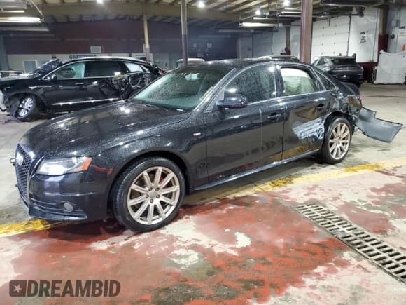 ✅ 2012 Audi A4 Premium Plus • VIN: WAUHFAFLXCA111319 • Lot: 82008924. Wystawiony na Copart z przebiegiem Nie podano. Bezpłatny archiwum sprzedaży aukcyjnych z USA i szczegółowy raport historii pojazdu na DreamBid. Zdjęcie 1.