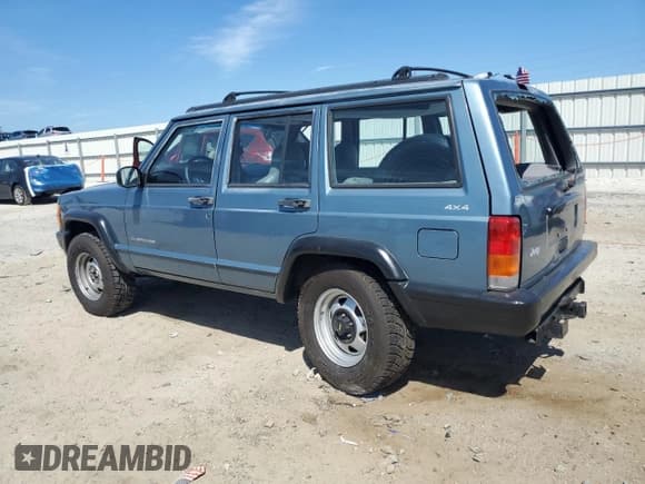 ✅ 1997 Jeep Cherokee SE • VIN: 1J4FJ28S6VL608582 • Lot: 71522755. Wystawiony na Copart z przebiegiem Nie podano. Bezpłatny archiwum sprzedaży aukcyjnych z USA i szczegółowy raport historii pojazdu na DreamBid. Zdjęcie 2.