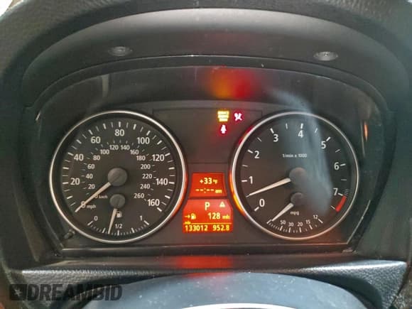 ✅ 2006 BMW 3 Series 325i • VIN: WBAVB13546KX49942 • Lot: 95323925. Listed on Copart with 133,012 mi. Free auction sales archive from the USA and detailed vehicle history report at DreamBid. Image 9.