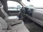 ✅ 2011 GMC Sierra 1500 SLE • VIN: 1GTR1VE04BZ407506 • Lot: 41703417. Wystawiony na IAAI z przebiegiem 231 572 mil. Bezpłatny archiwum sprzedaży aukcyjnych z USA i szczegółowy raport historii pojazdu na DreamBid. Zdjęcie 5.