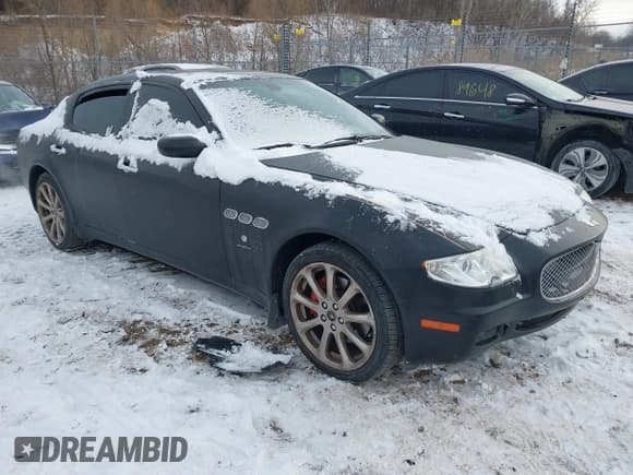 ✅ 2007 Maserati Quattroporte • VIN: ZAMFE39A770032071 • Lot: 41403233. Wystawiony na IAAI z przebiegiem 98 296 mil. Bezpłatny archiwum sprzedaży aukcyjnych z USA i szczegółowy raport historii pojazdu na DreamBid. Zdjęcie 1.