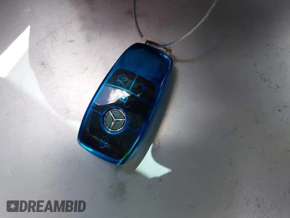 ✅ 2023 Mercedes-Benz GLB 250 • VIN: W1N4M4GB9PW328232 • Lot: 42514520. Listed on IAAI with 10,884 mi. Free auction sales archive from the USA and detailed vehicle history report at DreamBid. Image 11.