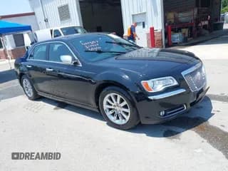 ✅ 2014 Chrysler 300 • VIN: 2C3CCAAG5EH310268 • Лот: 42518667. Опубликован ранее на IAAI с пробегом 110 342 миль. Бесплатный доступ к архиву аукционных продаж из США и подробный отчёт об истории автомобиля на DreamBid. Изображение 1.