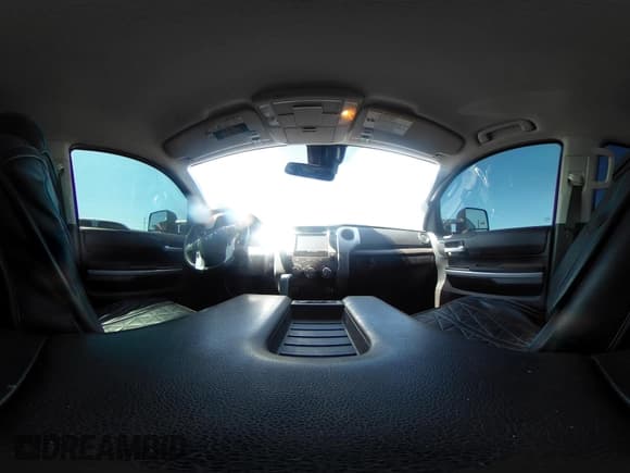 ✅ 2018 Toyota Tundra SR5 • VIN: 5TFEY5F10JX242131 • Лот: 41977889. Опубликован ранее на IAAI с пробегом 178 913 миль. Бесплатный доступ к архиву аукционных продаж из США и подробный отчёт об истории автомобиля на DreamBid. Изображение 18.