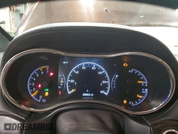 ✅ 2014 Jeep Grand Cherokee Summit • VIN: 1C4RJFJT6EC276110 • Lot: 90085555. Listed on Copart with 266,904 mi. Free auction sales archive from the USA and detailed vehicle history report at DreamBid. Image 9.