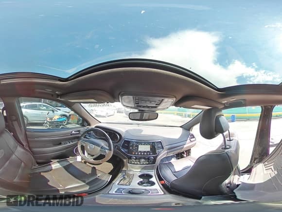 ✅ 2019 Jeep Grand Cherokee Overland • VIN: 1C4RJFCG1KC767373 • Lot: 69255835. Listed on Copart with 82,243 mi. Free auction sales archive from the USA and detailed vehicle history report at DreamBid. Image 16.