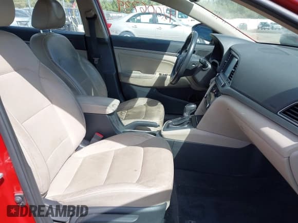 ✅ 2017 Hyundai Elantra SE • VIN: 5NPD84LF0HH071327 • Lot: 42006739. Listed on IAAI with 110,836 mi. Free auction sales archive from the USA and detailed vehicle history report at DreamBid. Image 5.