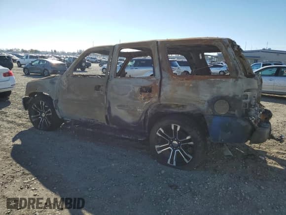 ✅ 2003 Cadillac Escalade • VIN: 1GYEK63N53R212297 • Lot: 91105195. Listed on Copart with Not provided. Free auction sales archive from the USA and detailed vehicle history report at DreamBid. Image 2.