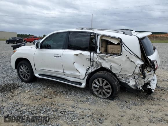 ✅ 2009 Lexus LX 570 • VIN: JTJHY00W394023419 • Lot: 48449144. Listed on Copart with 231,719 mi. Free auction sales archive from the USA and detailed vehicle history report at DreamBid. Image 2.