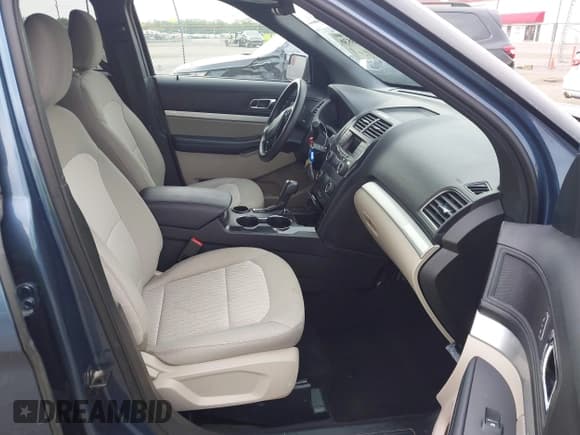 ✅ 2019 Ford Explorer • VIN: 1FM5K7B85KGA26725 • Лот: 42523530. Опубликован ранее на IAAI с пробегом 43 972 миль. Бесплатный доступ к архиву аукционных продаж из США и подробный отчёт об истории автомобиля на DreamBid. Изображение 5.