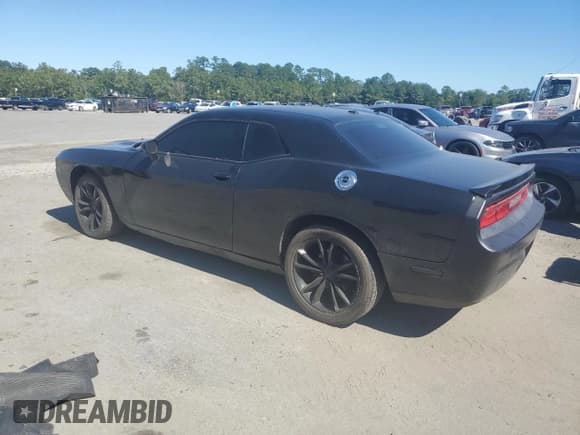 ✅ 2012 Dodge Challenger SXT Plus • VIN: 2C3CDYAG5CH170371 • Lot: 87419365. Wystawiony na Copart z przebiegiem 112 622 mil. Bezpłatny archiwum sprzedaży aukcyjnych z USA i szczegółowy raport historii pojazdu na DreamBid. Zdjęcie 2.
