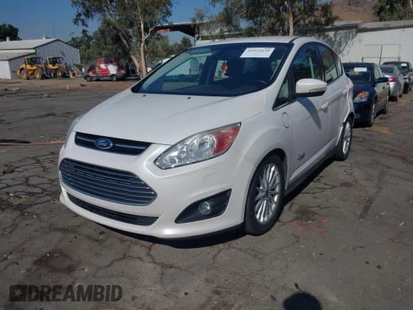 ✅ 2016 Ford C-Max SEL • VIN: 1FADP5CU8GL112343 • Лот: 42922638. Опубликован ранее на IAAI с пробегом 205 856 миль. Бесплатный доступ к архиву аукционных продаж из США и подробный отчёт об истории автомобиля на DreamBid. Изображение 2.