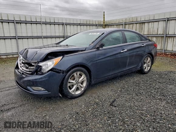 ✅ 2013 Hyundai Sonata Limited • VIN: 5NPEC4AC3DH584965 • Lot: 94391785. Listed on Copart with 178,308 mi. Free auction sales archive from the USA and detailed vehicle history report at DreamBid. Image 1.