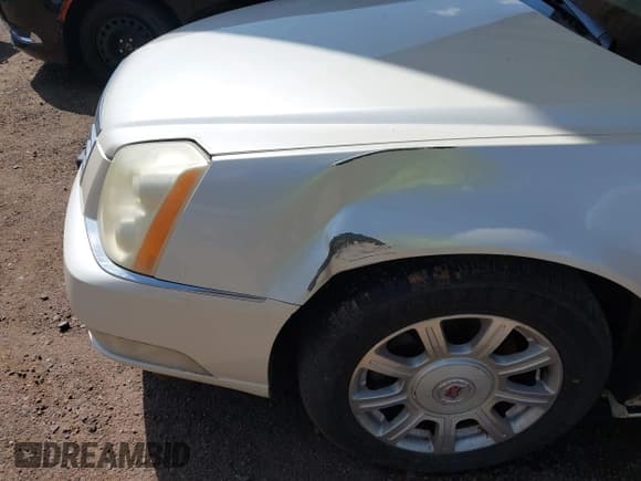 ✅ 2008 Cadillac DTS 1SC • VIN: 1G6KD57Y58U109907 • Lot: 42648343. Listed on IAAI with 197,960 mi. Free auction sales archive from the USA and detailed vehicle history report at DreamBid. Image 6.