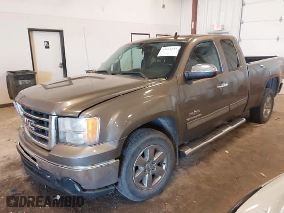 ✅ 2013 GMC Sierra 1500 SLE • VIN: 1GTR2VE70DZ109015 • Lot: 43661944. Listed on IAAI with 295,732 mi. Free auction sales archive from the USA and detailed vehicle history report at DreamBid. Image 17.