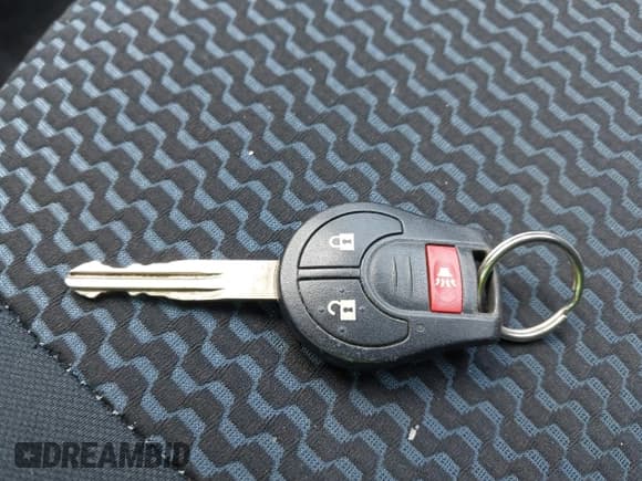 ✅ 2014 Nissan Note S Plus • VIN: 3N1CE2CP0EL381753 • Lot: 43104249. Wystawiony na IAAI z przebiegiem 95 847 mil. Bezpłatny archiwum sprzedaży aukcyjnych z USA i szczegółowy raport historii pojazdu na DreamBid. Zdjęcie 11.