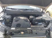 ✅ 2008 Hyundai Santa Fe SE • VIN: 5NMSH73EX8H166832 • Lot: 43175715. Wystawiony na IAAI z przebiegiem 186 172 mil. Bezpłatny archiwum sprzedaży aukcyjnych z USA i szczegółowy raport historii pojazdu na DreamBid. Zdjęcie 10.