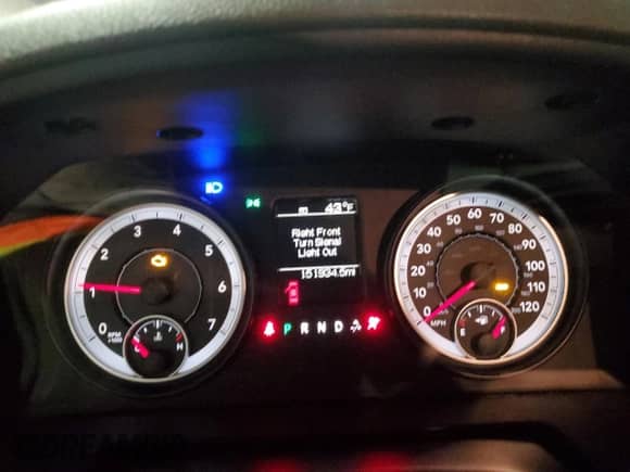 2015 Ram 1500 Express with VIN 1C6RR7KTXFS716891, listed as a Copart auction lot 82663855 with 151,934 mi miles and Clean title. Bid and sale history available at DreamBid. Image 9.