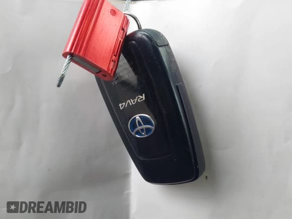 ✅ 2022 Toyota RAV4 Hybrid XLE • VIN: 4T3RWRFV1NU078223 • Lot: 43815667. Wystawiony na IAAI z przebiegiem 75 648 mil. Bezpłatny archiwum sprzedaży aukcyjnych z USA i szczegółowy raport historii pojazdu na DreamBid. Zdjęcie 11.