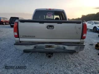✅ 2005 Chevrolet Silverado 1500 LS • VIN: 2GCEC13T251116577 • Лот: 77739404. Опубликован ранее на Copart с пробегом 214 491 миль. Бесплатный доступ к архиву аукционных продаж из США и подробный отчёт об истории автомобиля на DreamBid. Изображение 6.