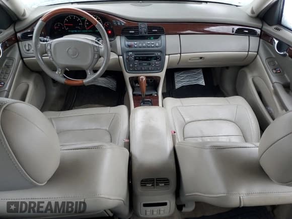 ✅ 2004 Cadillac DeVille DTS • VIN: 1G6KF57904U202881 • Lot: 81244584. Listed on Copart with 107,837 mi. Free auction sales archive from the USA and detailed vehicle history report at DreamBid. Image 8.