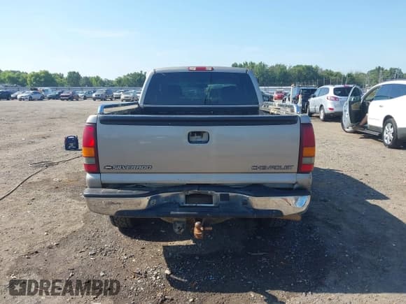✅ 2002 Chevrolet Silverado 1500 LT • VIN: 2GCEK19TX21220658 • Lot: 42795382. Listed on IAAI with 229,754 mi. Free auction sales archive from the USA and detailed vehicle history report at DreamBid. Image 17.