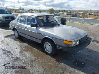 ✅ 1986 Saab 900 • VIN: YS3AC45D5G7025422 • Lot: 43702547. Wystawiony na IAAI z przebiegiem 422 755 mil. Bezpłatny archiwum sprzedaży aukcyjnych z USA i szczegółowy raport historii pojazdu na DreamBid. Zdjęcie 1.