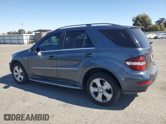 ✅ 2011 Mercedes-Benz M 350 • VIN: 4JGBB2FB0BA683544 • Лот: 67471405. Опубликован ранее на Copart с пробегом 116 364 миль. Бесплатный доступ к архиву аукционных продаж из США и подробный отчёт об истории автомобиля на DreamBid. Изображение 2.