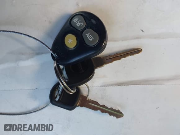 ✅ 1999 Chevrolet Silverado 1500 LS • VIN: 1GCEK19V3XE165493 • Лот: 43622585. Опубликован ранее на IAAI с пробегом 230 281 миль. Бесплатный доступ к архиву аукционных продаж из США и подробный отчёт об истории автомобиля на DreamBid. Изображение 11.