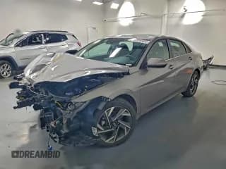 ✅ 2025 Hyundai Elantra SEL Convenience • VIN: KMHLS4DG8SU017531 • Lot: 95853245. Wystawiony na Copart z przebiegiem 11 353 mil. Bezpłatny archiwum sprzedaży aukcyjnych z USA i szczegółowy raport historii pojazdu na DreamBid. Zdjęcie 1.