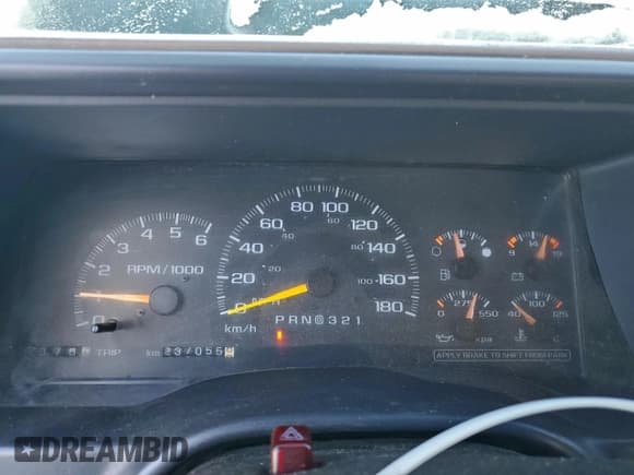 ✅ 1998 Chevrolet Silverado 1500 • VIN: 2GCEK19M0W1248368 • Lot: 94752915. Listed on Copart with 237,055 mi. Free auction sales archive from the USA and detailed vehicle history report at DreamBid. Image 9.