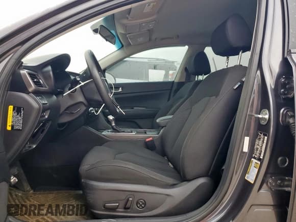 ✅ 2017 Kia Optima LX • VIN: 5XXGT4L33HG143456 • Lot: 93220175. Wystawiony na Copart z przebiegiem 196 066 mil. Bezpłatny archiwum sprzedaży aukcyjnych z USA i szczegółowy raport historii pojazdu na DreamBid. Zdjęcie 7.