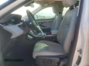 ✅ 2020 Land Rover Range Rover Evoque SE • VIN: SALZP2FX8LH106858 • Лот: 91171495. Опубликован ранее на Copart с пробегом 36 129 миль. Бесплатный доступ к архиву аукционных продаж из США и подробный отчёт об истории автомобиля на DreamBid. Изображение 7.