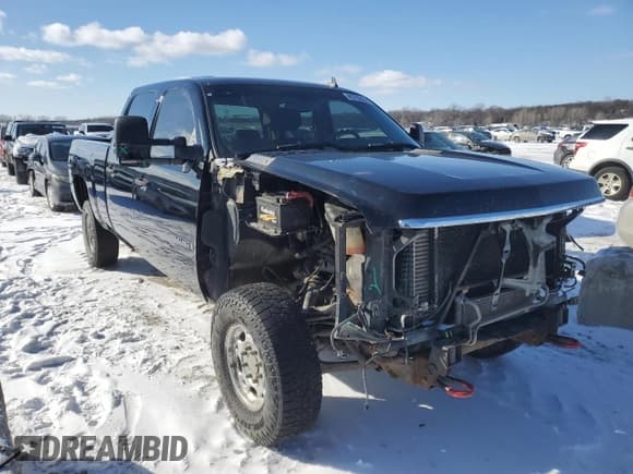 ✅ 2009 Chevrolet Silverado 2500HD LT • VIN: 1GCHK53679F175673 • Lot: 45703225. Listed on Copart with 262,834 mi. Free auction sales archive from the USA and detailed vehicle history report at DreamBid. Image 4.
