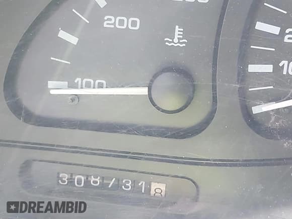 ✅ 1999 Oldsmobile Aurora • VIN: 1G3GR62C5X4114285 • Lot: 42271517. Listed on IAAI with 308,731 mi. Free auction sales archive from the USA and detailed vehicle history report at DreamBid. Image 7.