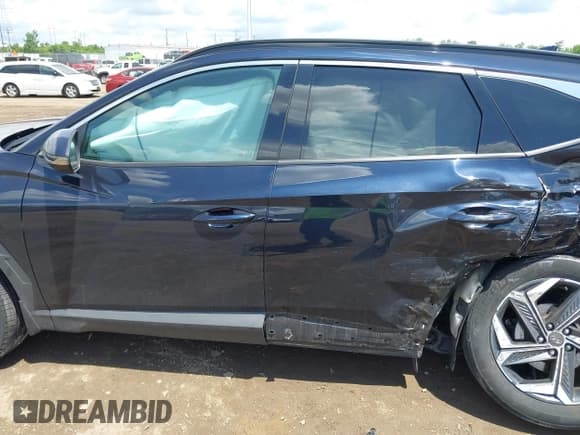 ✅ 2022 Hyundai Tucson Limited • VIN: KM8JFDA26NU073735 • Lot: 42450584. Wystawiony na IAAI z przebiegiem 41 953 mil. Bezpłatny archiwum sprzedaży aukcyjnych z USA i szczegółowy raport historii pojazdu na DreamBid. Zdjęcie 15.