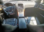 ✅ 2020 Lincoln Nautilus Reserve • VIN: 2LMPJ8KP5LBL16355 • Lot: 67980645. Wystawiony na Copart z przebiegiem 65 669 mil. Bezpłatny archiwum sprzedaży aukcyjnych z USA i szczegółowy raport historii pojazdu na DreamBid. Zdjęcie 8.