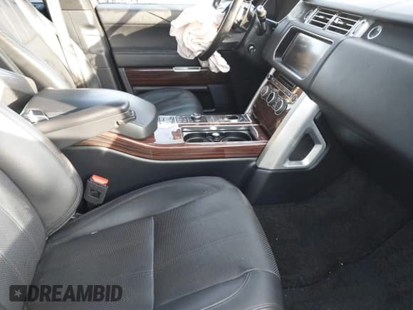 ✅ 2017 Land Rover Range Rover HSE • VIN: SALGS2FV0HA375358 • Lot: 41475716. Listed on IAAI with 50,854 mi. Free auction sales archive from the USA and detailed vehicle history report at DreamBid. Image 5.
