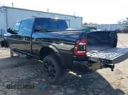 ✅ 2019 Ram 2500 Laramie • VIN: 3C6UR5NL3KG600668 • Lot: 43692450. Listed on IAAI with 33,211 mi. Free auction sales archive from the USA and detailed vehicle history report at DreamBid. Image 3.